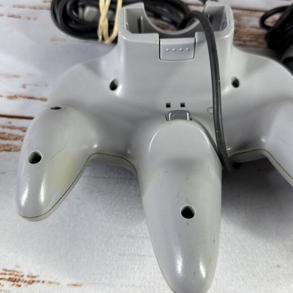 Lot Of 2 Nintendo 64 N64 Controllers OEM Authentic Gray Set Nus-005 See Details - Picture 8 of 8